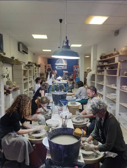Clases de alfarería Sevilla - Atelier Potmic