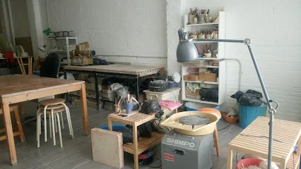 Elomi.cerámica.Ceramista en Barcelona