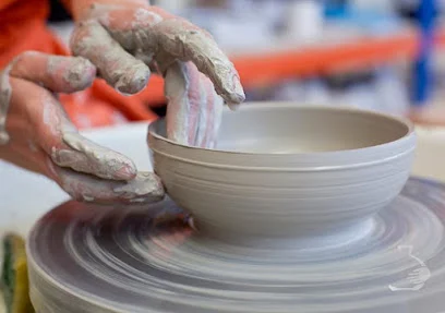 ElTorn - taller y espacios de cocreación, para practicas de ceramica en Barcelona