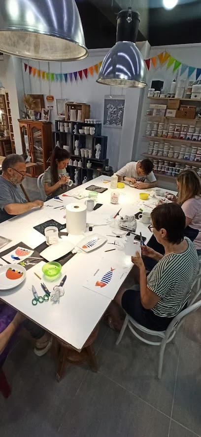 Tengo Ropa Tendida Estudio Cerámico