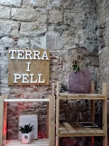 Terra i Pell - Taller de Ceràmica, Joieria i Cuir a Barcelona - 2